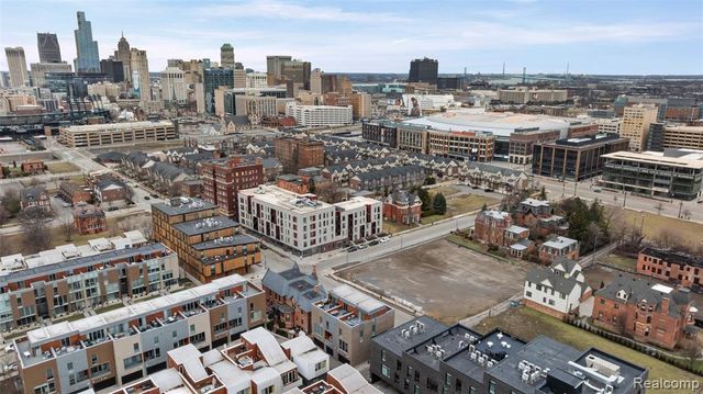 2814 John R Street, Detroit, MI 48201