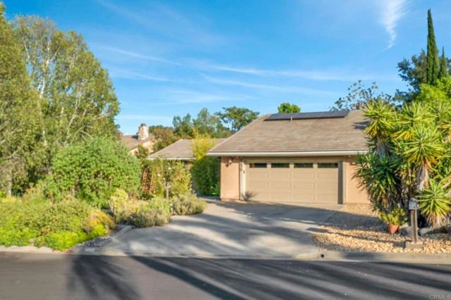 9675 Indian Creek Way, Escondido, CA 92026