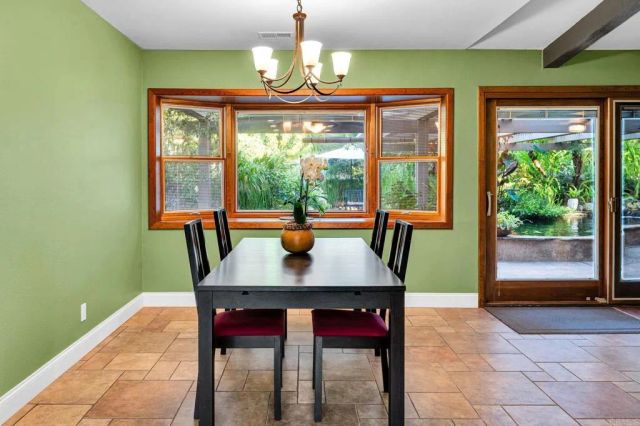 9675 Indian Creek Way, Escondido, CA 92026