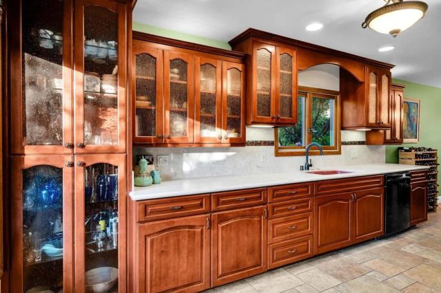 9675 Indian Creek Way, Escondido, CA 92026