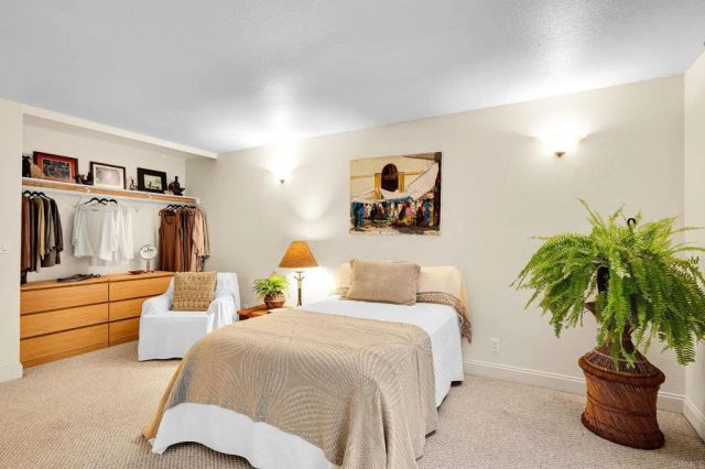 9675 Indian Creek Way, Escondido, CA 92026