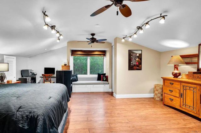 9675 Indian Creek Way, Escondido, CA 92026