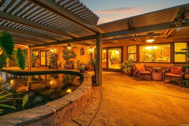 9675 Indian Creek Way, Escondido, CA 92026