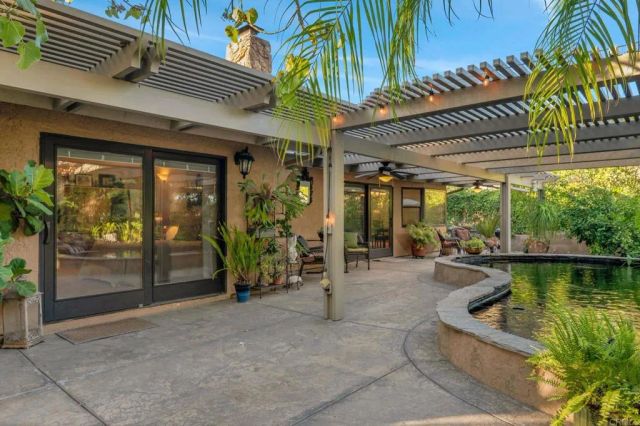 9675 Indian Creek Way, Escondido, CA 92026
