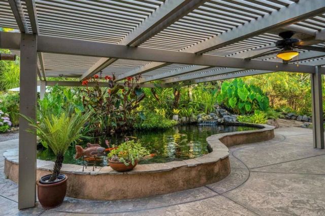 9675 Indian Creek Way, Escondido, CA 92026