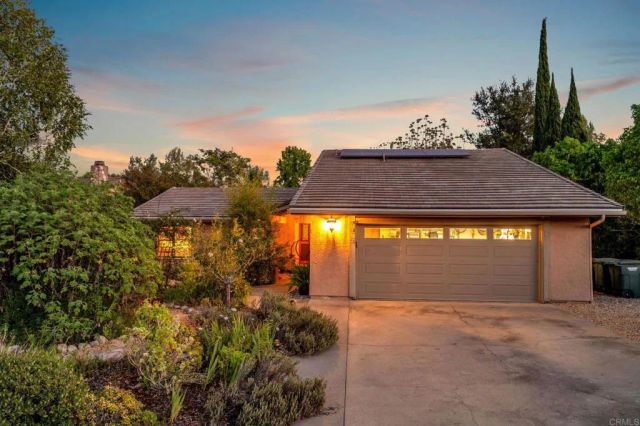 9675 Indian Creek Way, Escondido, CA 92026