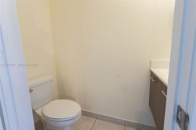 10407 NW 82nd St 12, Doral, FL 33178
