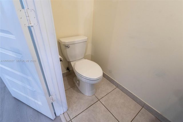 10407 NW 82nd St 12, Doral, FL 33178