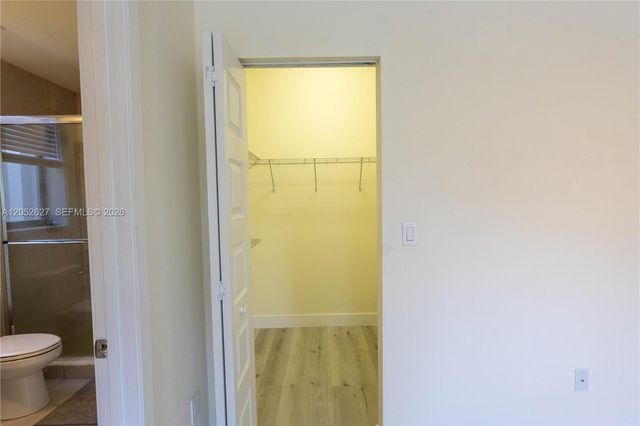 10407 NW 82nd St 12, Doral, FL 33178