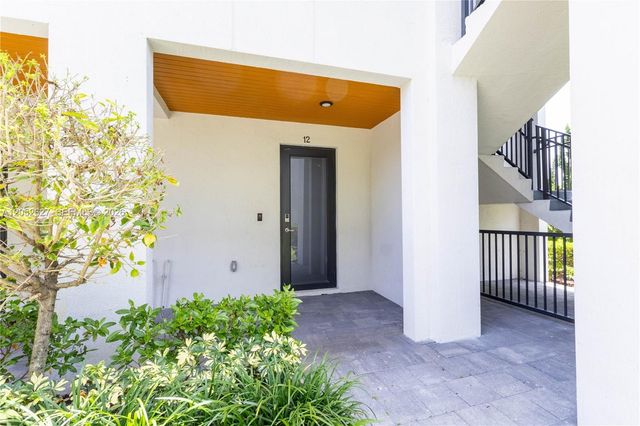10407 NW 82nd St 12, Doral, FL 33178