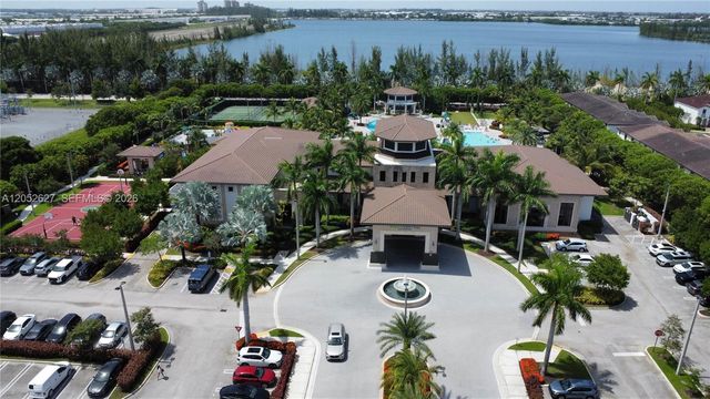 10407 NW 82nd St 12, Doral, FL 33178