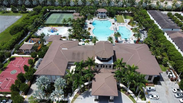 10407 NW 82nd St 12, Doral, FL 33178
