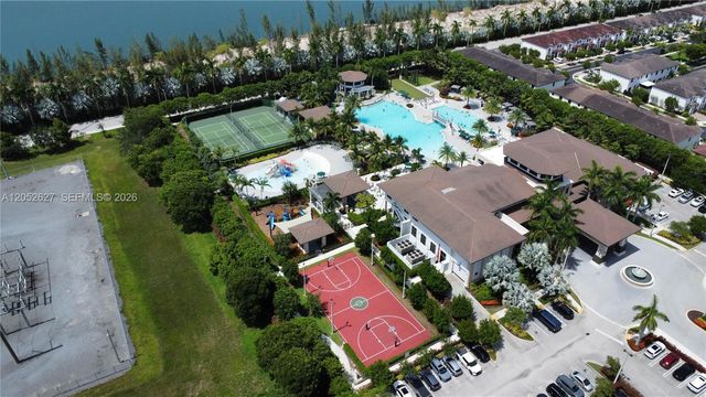 10407 NW 82nd St 12, Doral, FL 33178