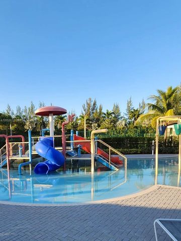 10407 NW 82nd St 12, Doral, FL 33178