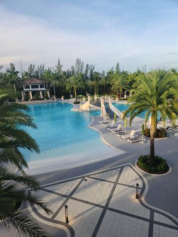 10407 NW 82nd St 12, Doral, FL 33178