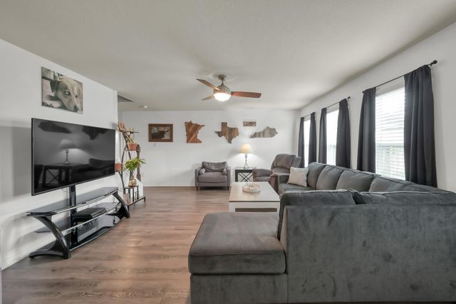 16736 Northern Flicker Trail, Conroe, TX 77385