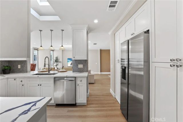 2114 Ostrom, Long Beach, CA 90815