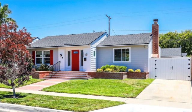 2114 Ostrom, Long Beach, CA 90815