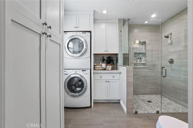 2114 Ostrom, Long Beach, CA 90815