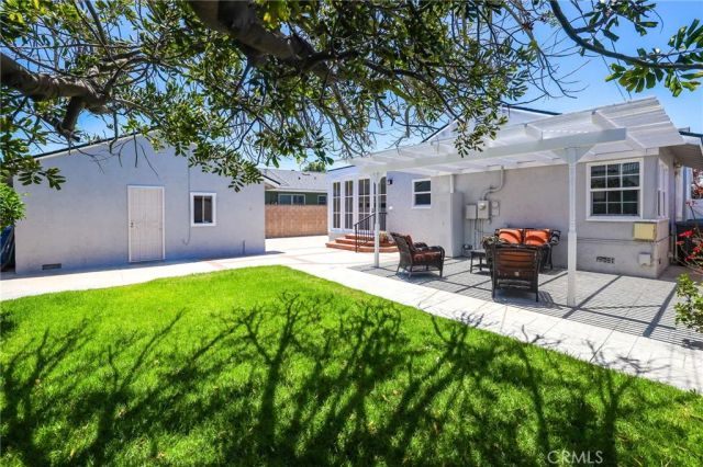 2114 Ostrom, Long Beach, CA 90815