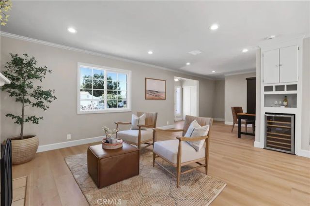 2114 Ostrom, Long Beach, CA 90815