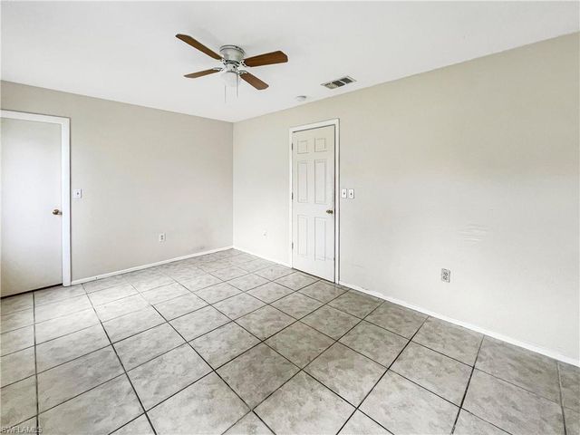 2466 Lakeshore CIR, Port Charlotte, FL 33952