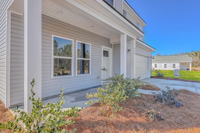 513 New Regenia Place, Holly Hill, SC 29059