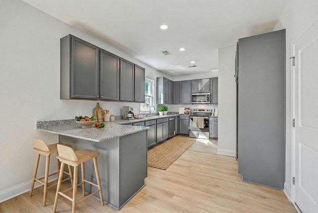 513 New Regenia Place, Holly Hill, SC 29059