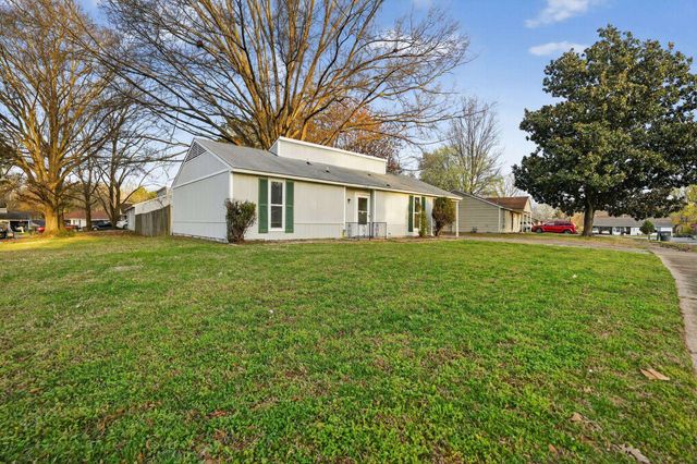 3823 BARBERRY ST, Memphis, TN 38128