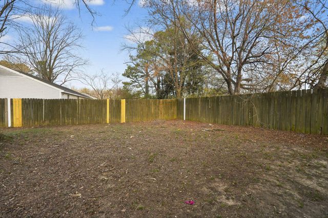 3823 BARBERRY ST, Memphis, TN 38128