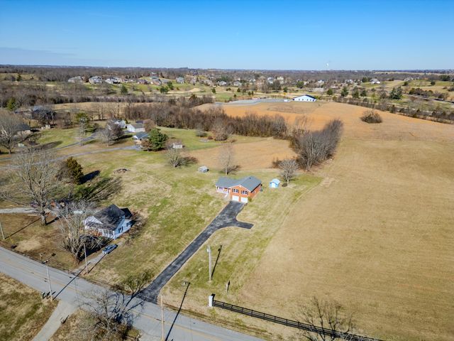 4705 Chenault Bridge Road, Danville, KY 40422