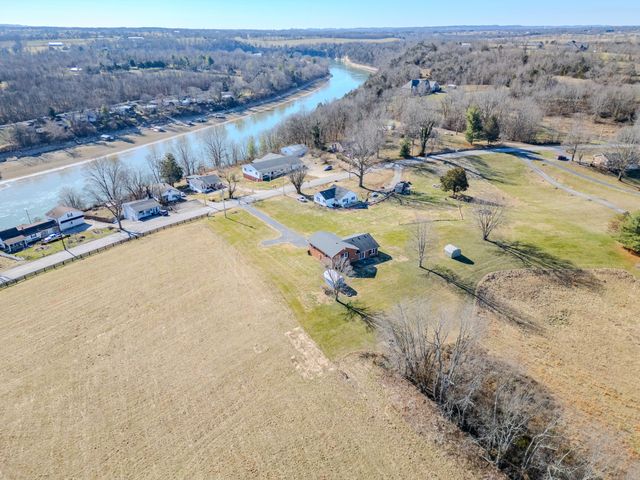 4705 Chenault Bridge Road, Danville, KY 40422