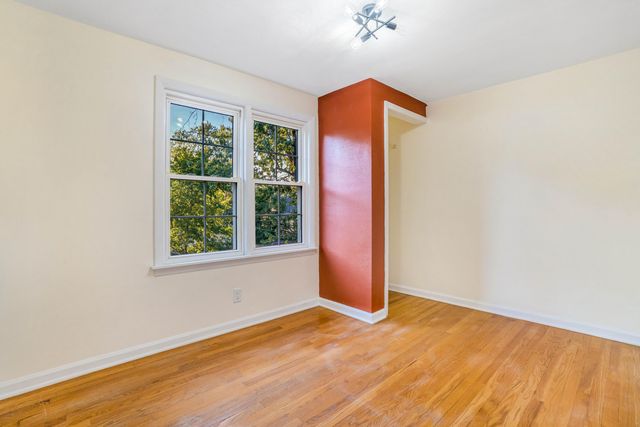 6734 Baring Avenue, Hammond, IN 46324