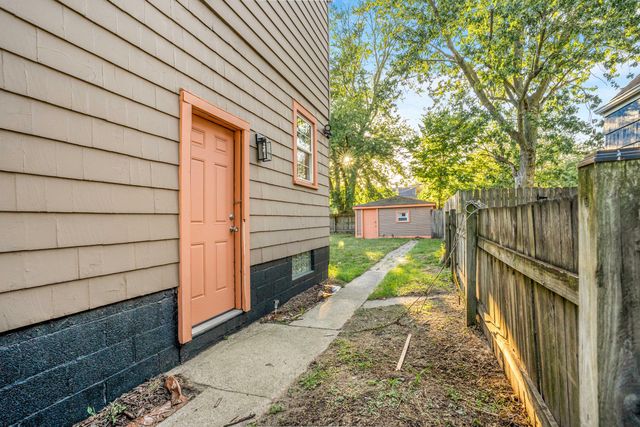 6734 Baring Avenue, Hammond, IN 46324