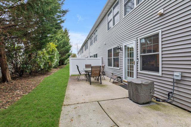 608 Carman Avenue A13, Westbury, NY 11590