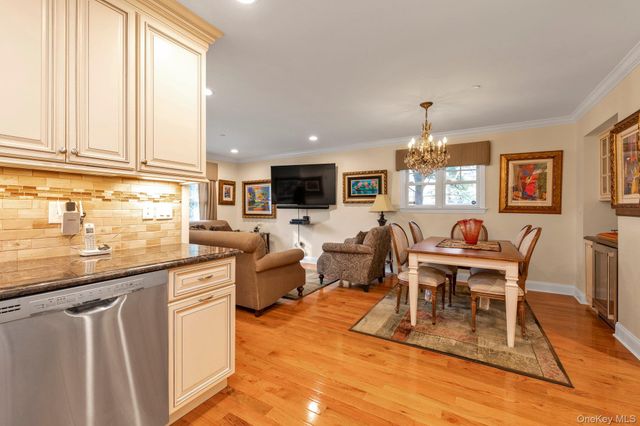 608 Carman Avenue A13, Westbury, NY 11590