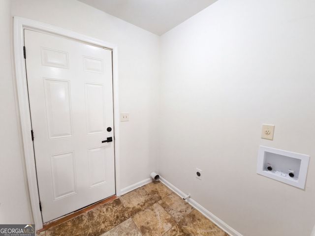3118 Caliente Lane, Rex, GA 30273