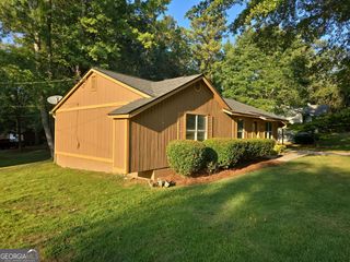 3118 Caliente Lane, Rex, GA 30273