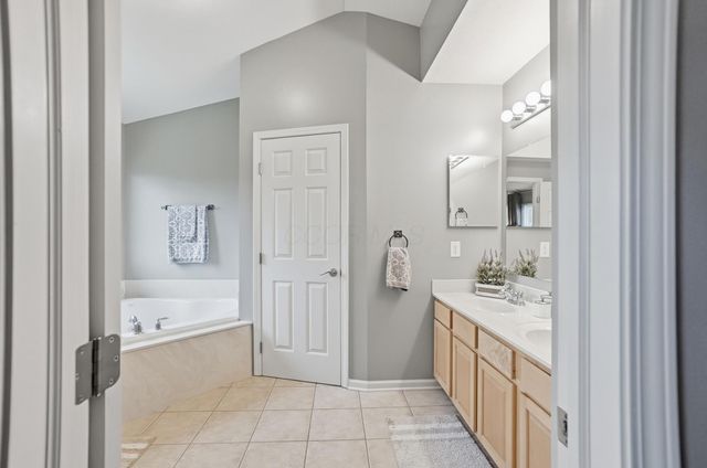 4673 Normandy Drive, Galena, OH 43021