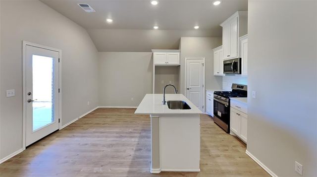 12701 Cortona Terrace, Yukon, OK 73099