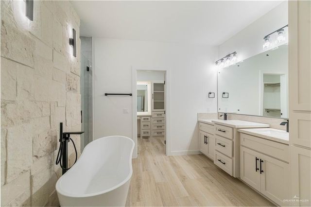 9804 N 25th Street, Mcallen, TX 78504