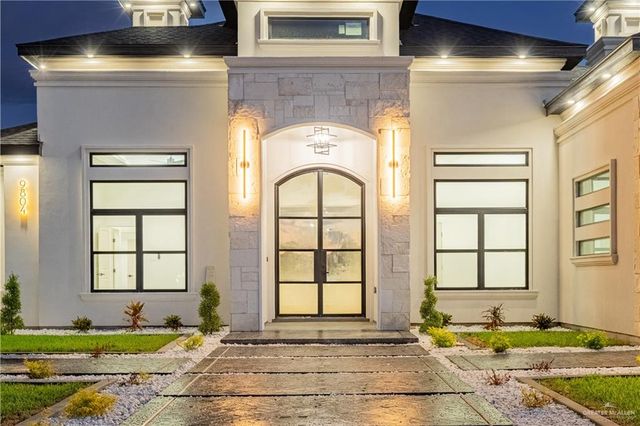 9804 N 25th Street, Mcallen, TX 78504