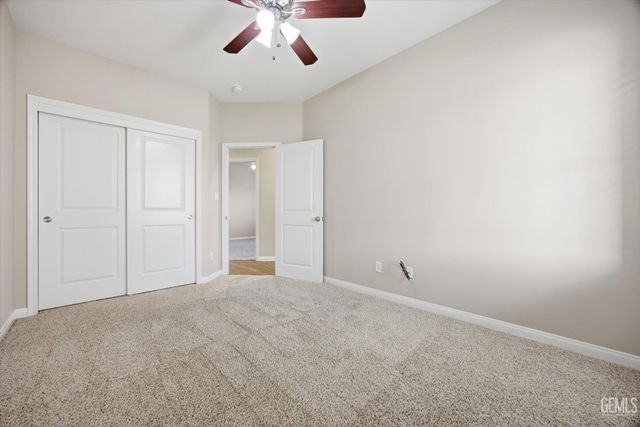 1909 Suncrisp Lane, Bakersfield, CA 93312