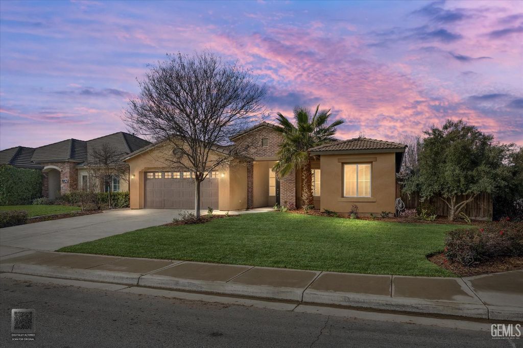 1909 Suncrisp Lane, Bakersfield, CA 93312