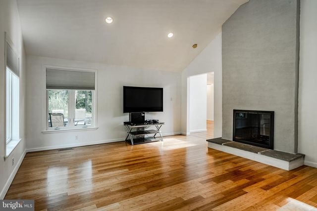 145 SUNSET HOLLOW RD, West Chester, PA 19380