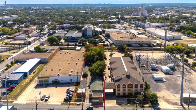 922-926 S Laredo St, San Antonio, TX 78204