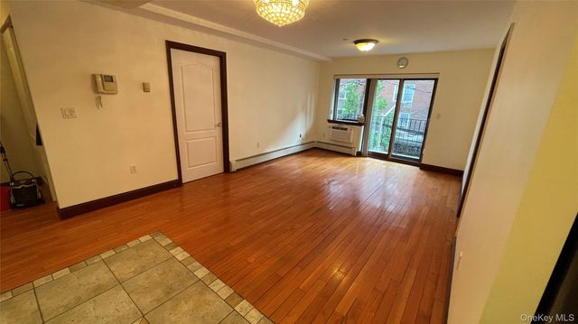 4247 Union Street 3A, Flushing, NY 11355