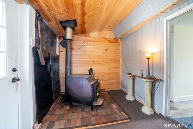 4 Cross Road, Chaplin, CT 06235