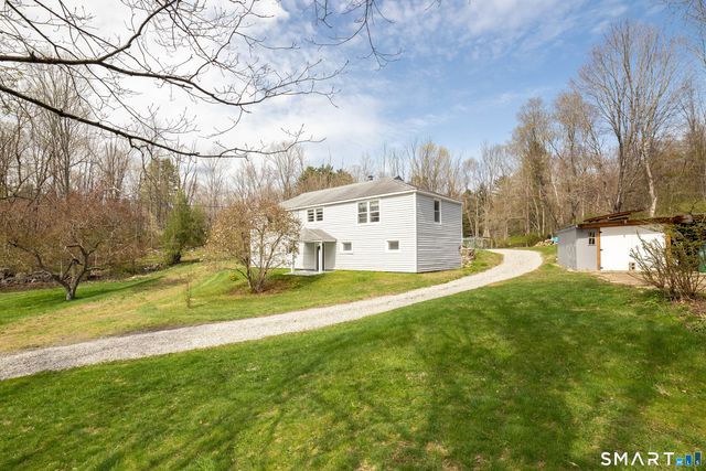 4 Cross Road, Chaplin, CT 06235