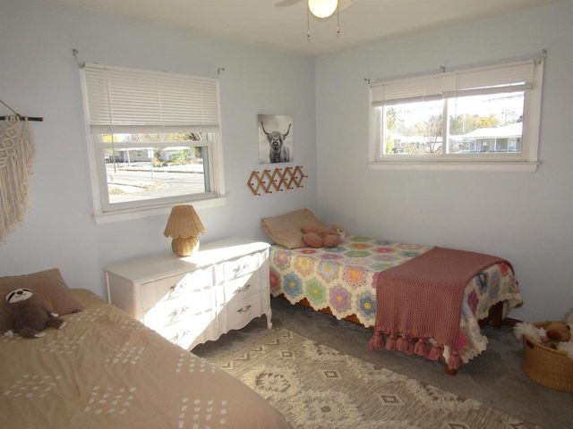 1220 S Grant Avenue, Janesville, WI 53546